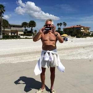 Meet your Posher, Randall